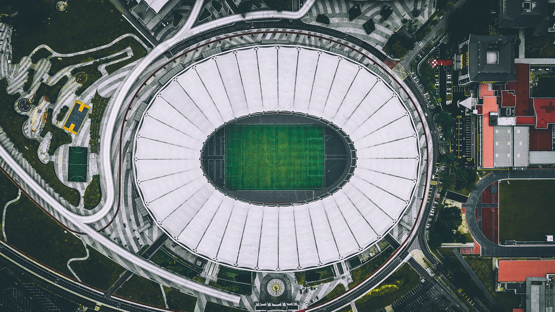 2026年游泳训练科研中心发布长短周期训练整合建议,游泳年度训练计划制定